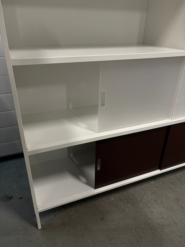 BRUKT | MODERNE DESIGN SKAP