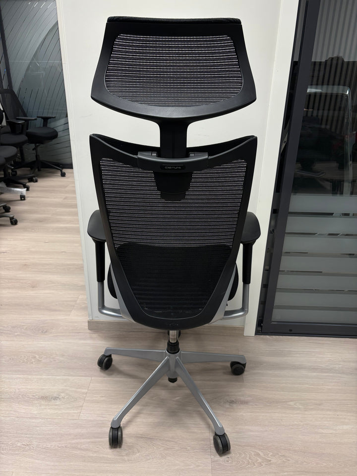 BRUKT | OKAMURA BARON M/NAKKESTØTTE KONTORSTOL