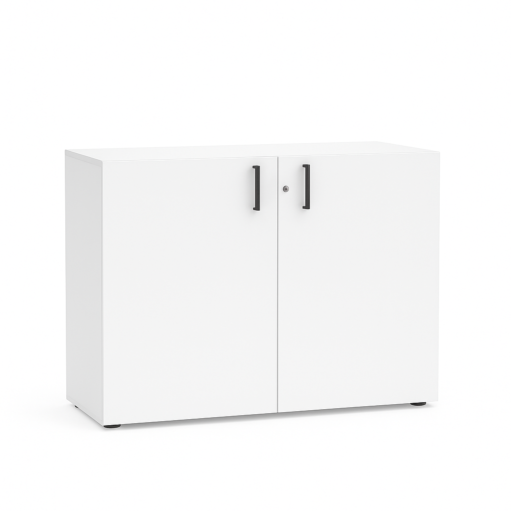 NYTT | DESIGN SKAP MED DØRER I HVIT