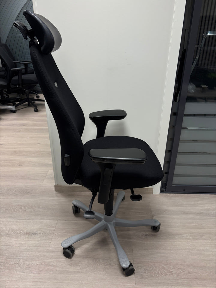 BRUKT & NYTRUKKET | KINNARPS 8000 KONTORSTOL SVART