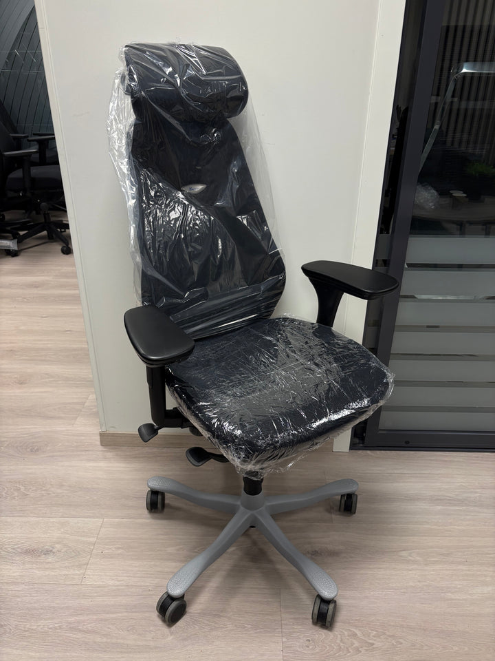 BRUKT & NYTRUKKET | KINNARPS 8000 KONTORSTOL SVART