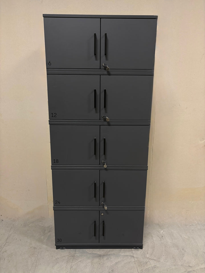 BRUKT | KINNARPS E-SERIE SKAP MØRKEGRÅ