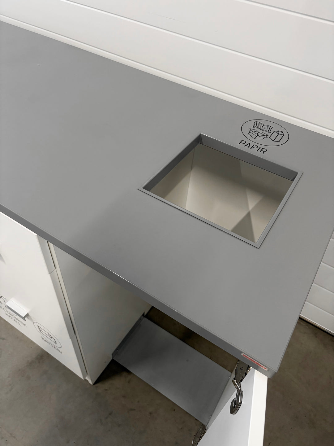 BRUKT | DOBBELSEKSJON HUB SKAP MED KILDESORTERING