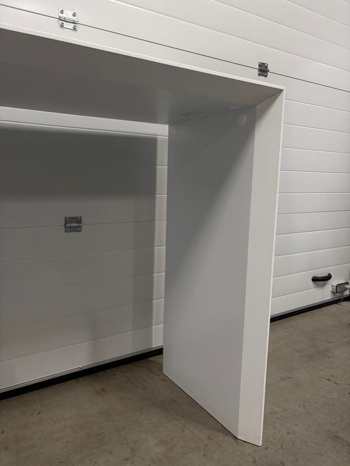 BRUKT | DESIGN AV DUBA B8 HØYT BAR-BORD