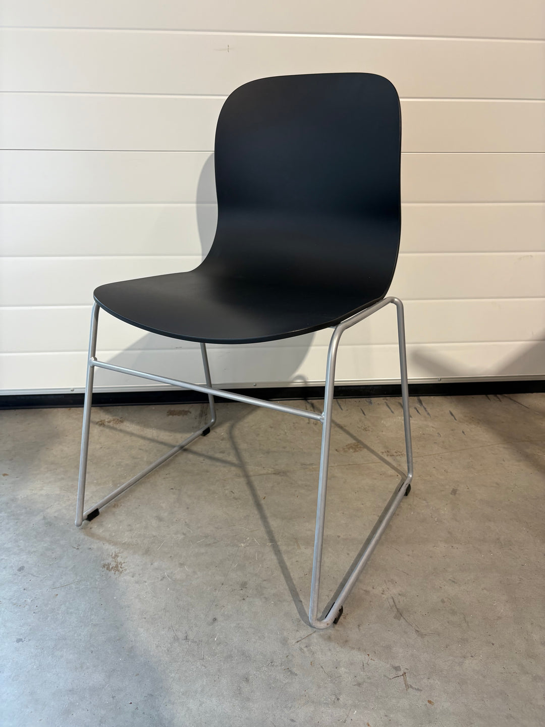 BRUKT (SOM NY) | MATERIA NEO LITE DESIGN KONFERANSESTOL
