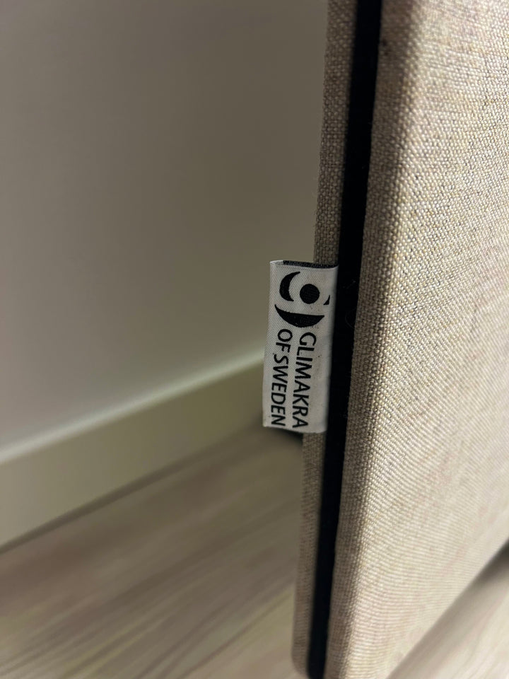 BRUKT | GRÅBEIGE GLIMAKRA DESIGN SKILLEVEGG