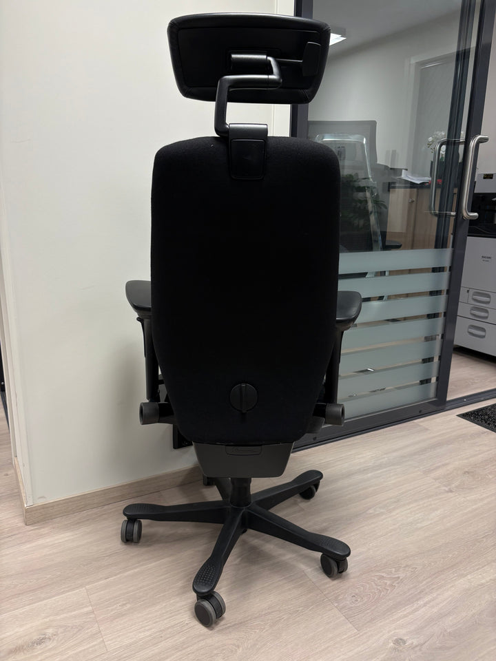 BRUKT (SOM NY) | KINNARPS 9000 KONTORSTOL SVART