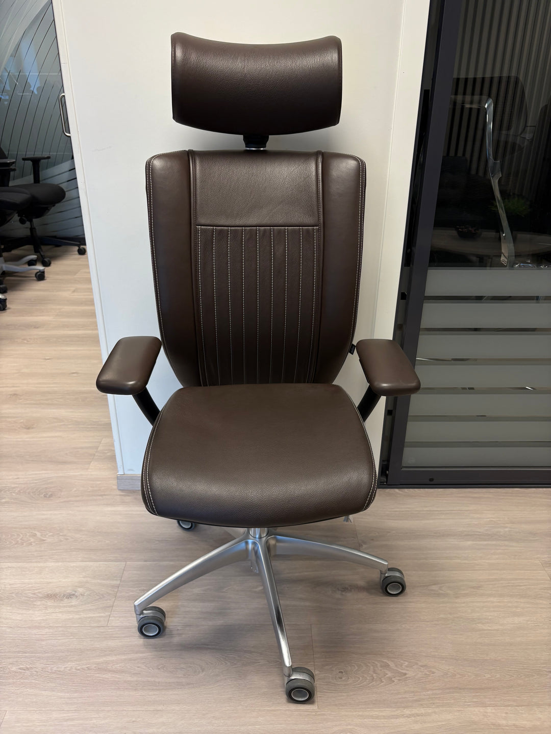 NY (DEMO) | WAGNER TITAN LIMITED S KONTORSTOL