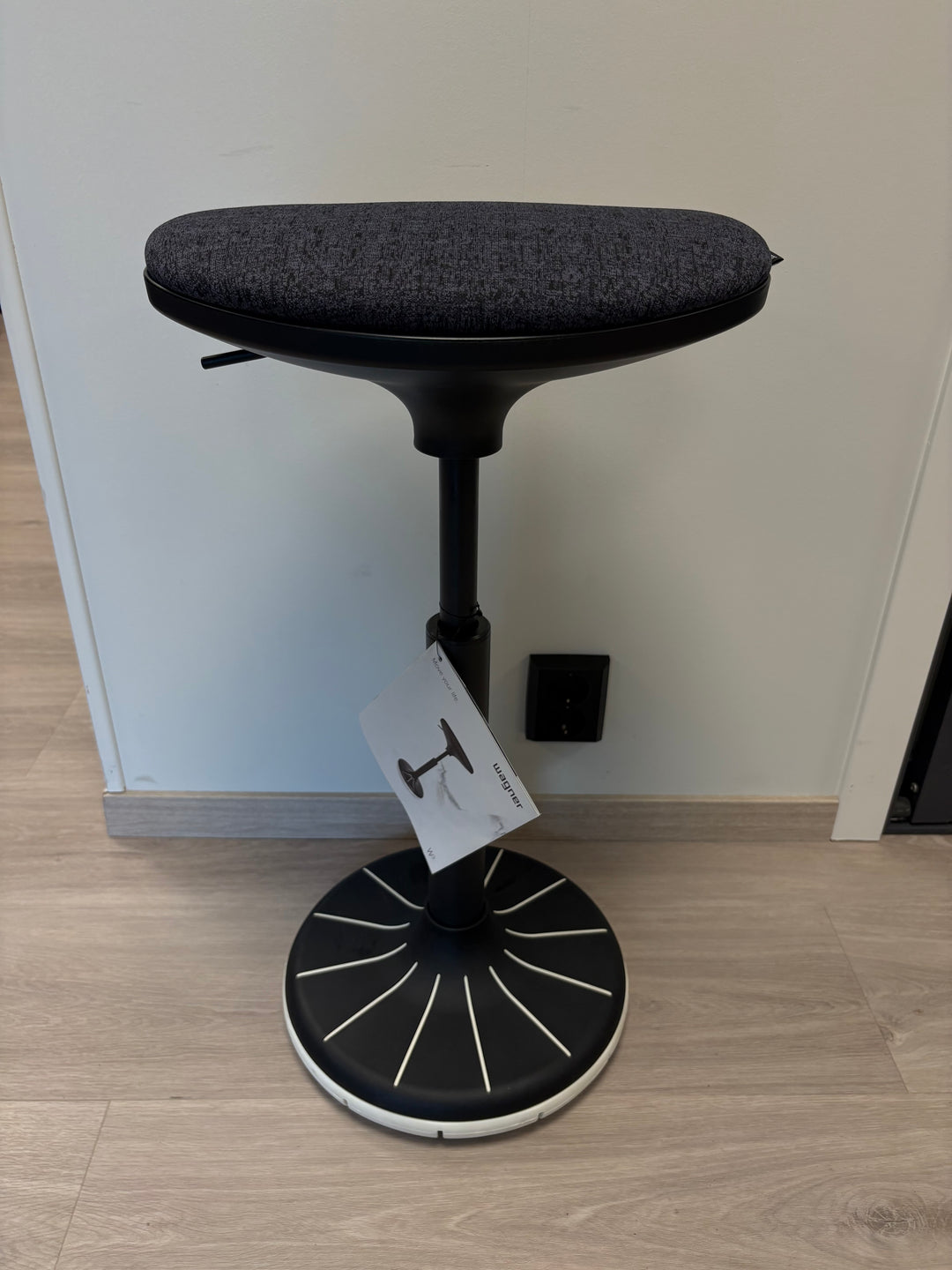 NY (DEMO) | WAGNER W3 HOCKER BALANSESTOL/BARSTOL