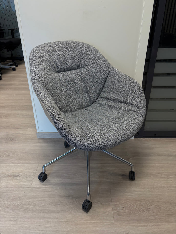 NY (DEMO) | HAY ABOUT A CHAIR AAC153 KONFERANSESTOL/LOUNGESTOL