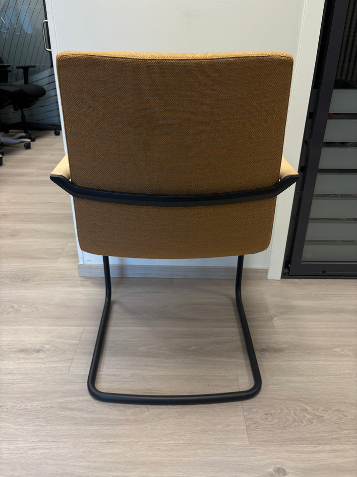 NY (DEMO) | BRUNNER KONFERANSESTOL