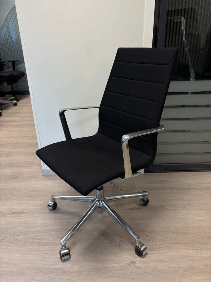 NY (DEMO) | ICF DESIGN KONFERANSESTOL