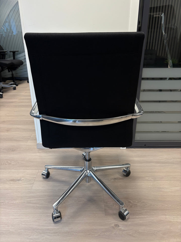 NY (DEMO) | ICF DESIGN KONFERANSESTOL