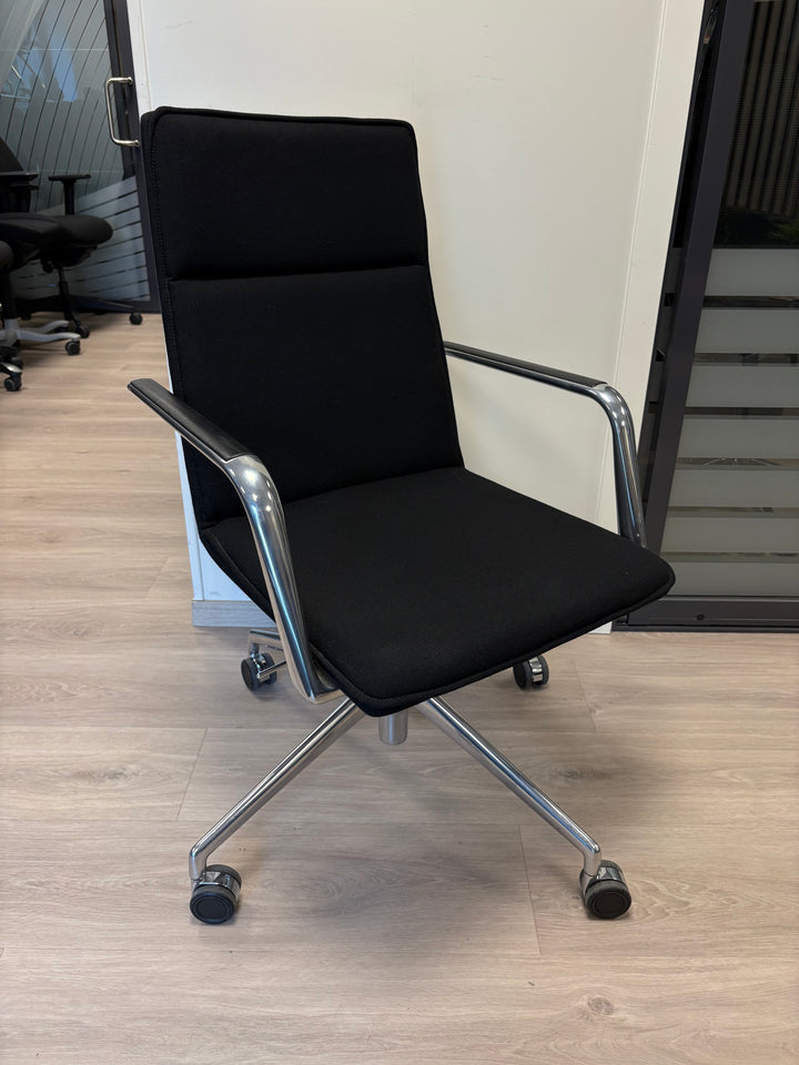 NY (DEMO) | BRUNNER FINA SOFT 6722/A KONFERANSESTOL