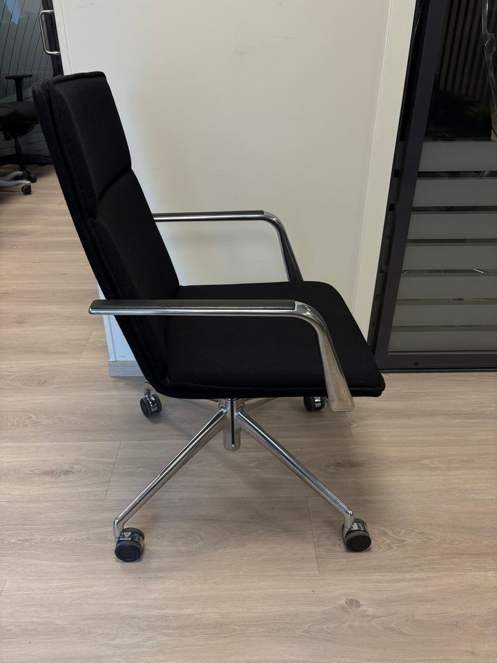 NY (DEMO) | BRUNNER FINA SOFT 6722/A KONFERANSESTOL