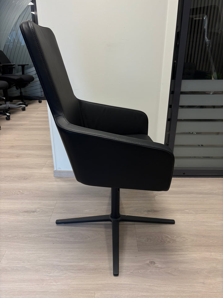 NY (DEMO) | WAGNER W-CUBE 1 C HIGH BACK KONFERANSESTOL/LOUNGESTOL