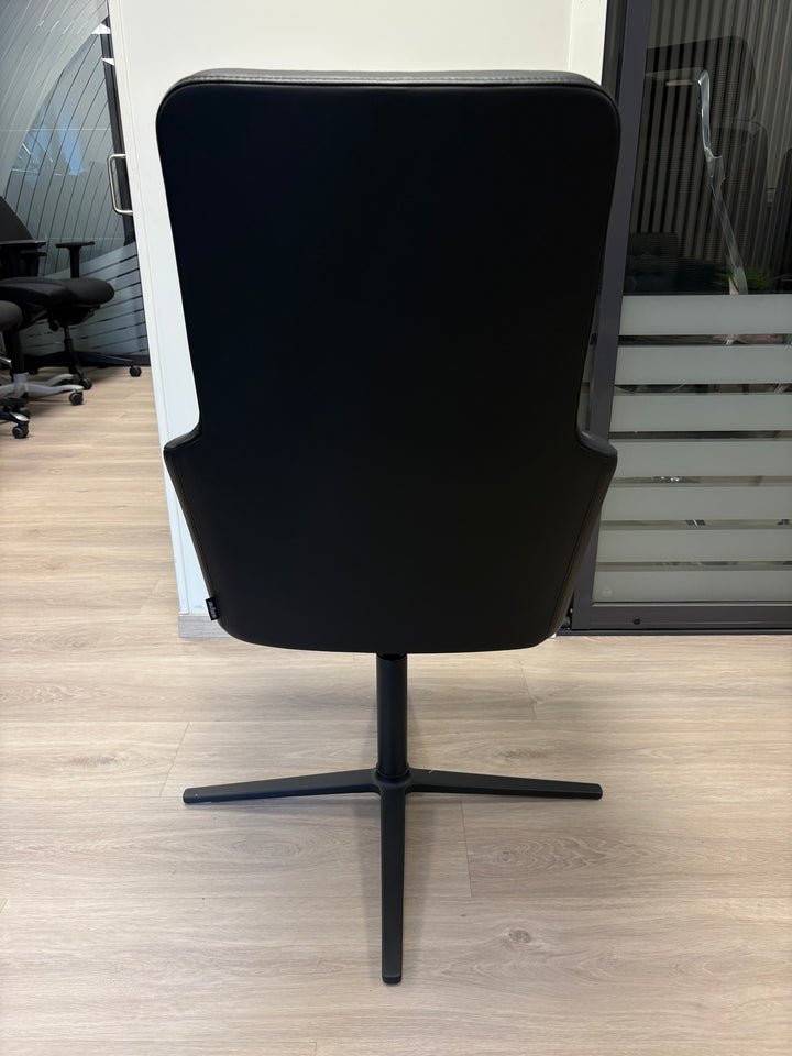 NY (DEMO) | WAGNER W-CUBE 1 C HIGH BACK KONFERANSESTOL/LOUNGESTOL