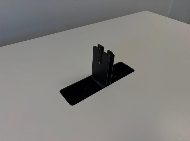 BRUKT | MØTEBORD/KONFERANSEBORD I HVIT 200 CM