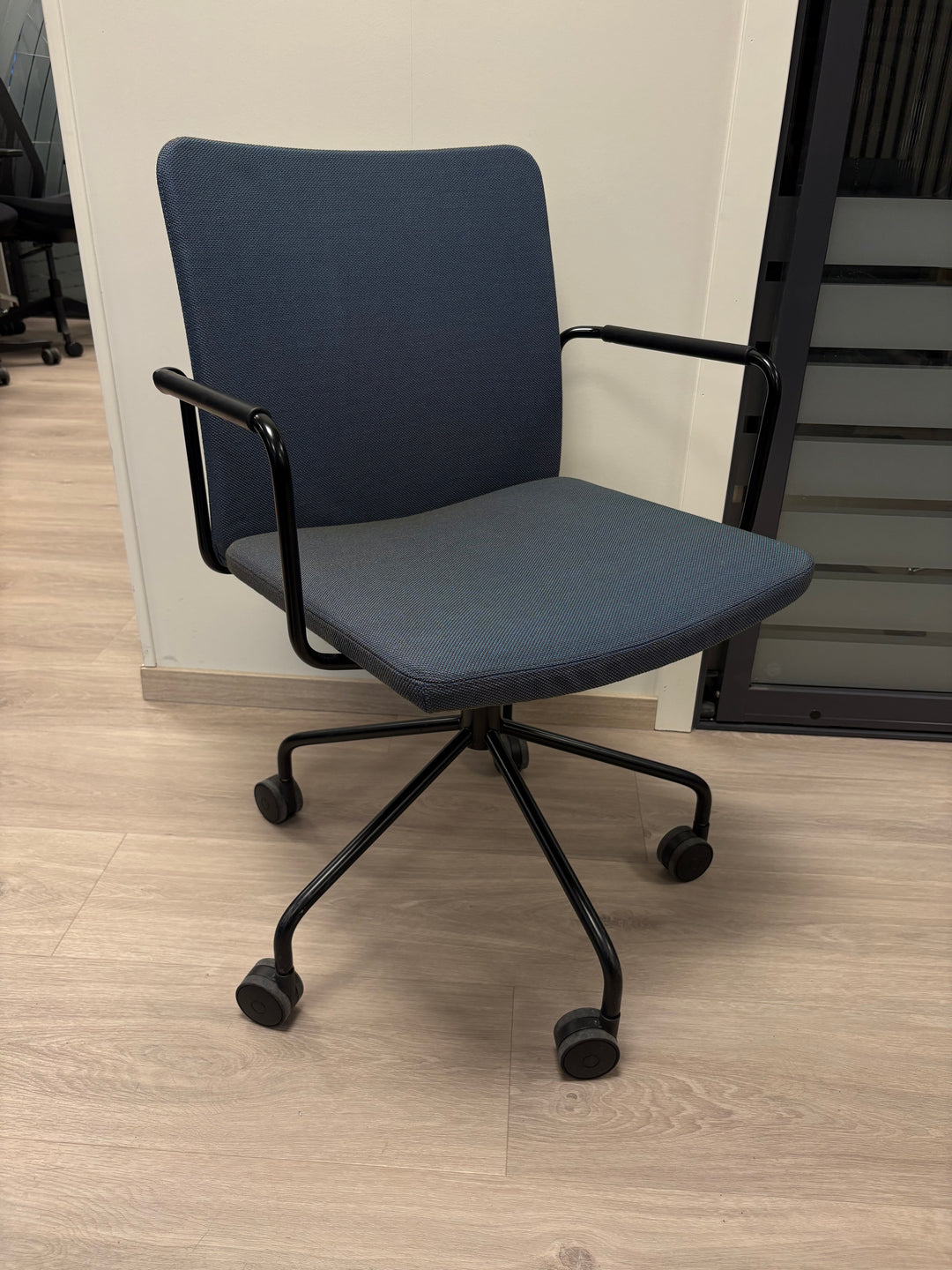 BRUKT | SWEDESE STELLA KONFERANSESTOL BLÅ