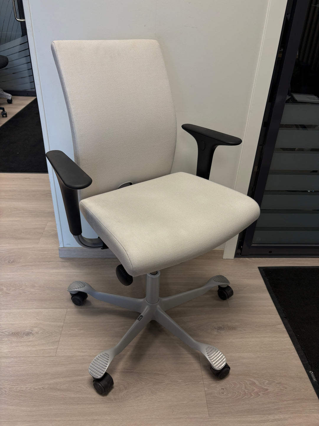 BRUKT | HÅG CREED 6004 BEIGE KONTORSTOL