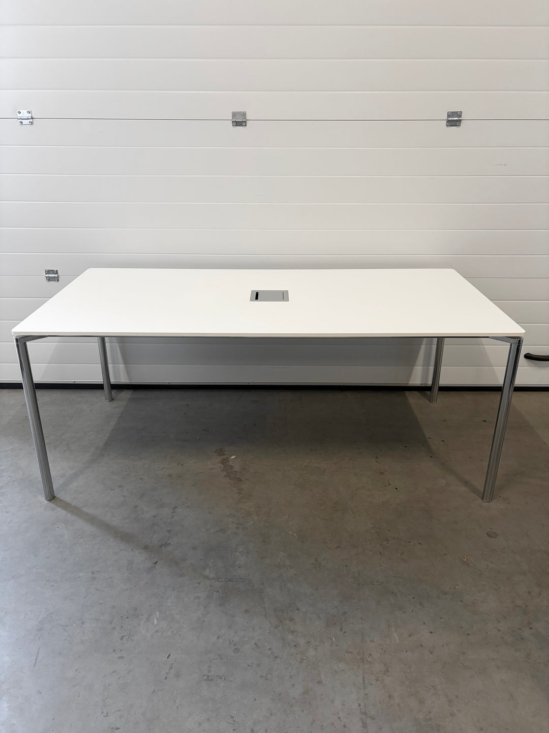 BRUKT | FRITZ HANSEN DESIGN MØTEBORD/KONFERANSEBORD 160/180CM