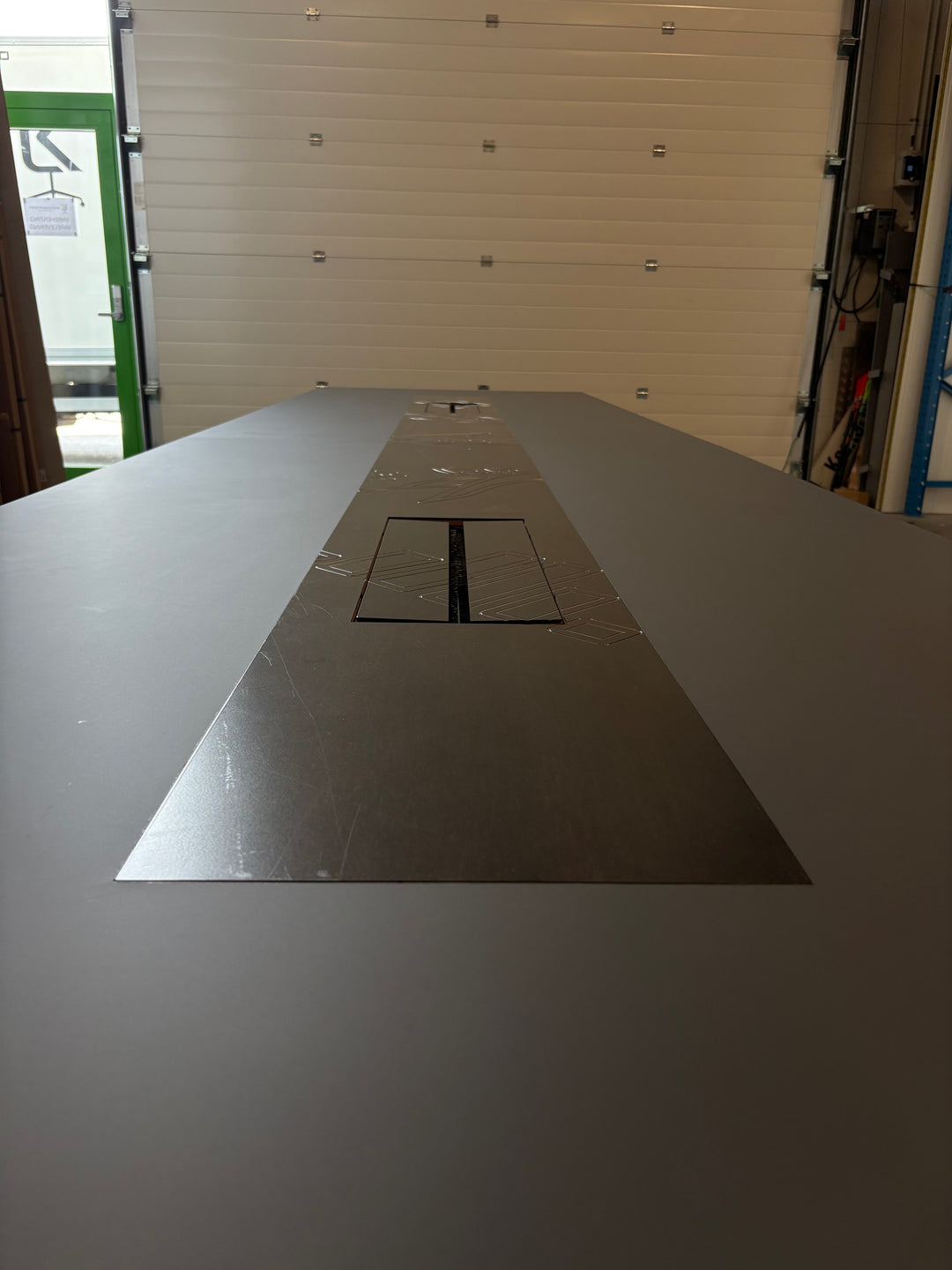 BRUKT | EKSKLUSIVT CUSTOM MADE MØTEBORD/KONFERANSEBORD 480CM