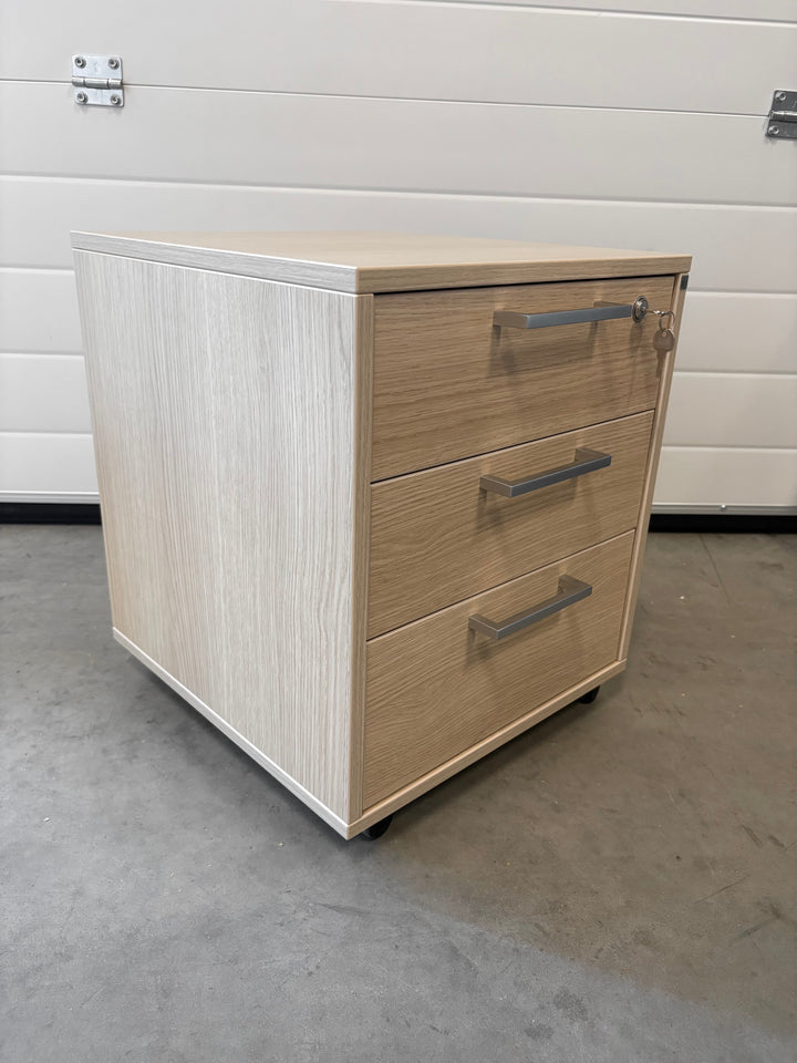 NY (DEMO) | CUBE DESIGN QUADRO SKUFFESEKSJON
